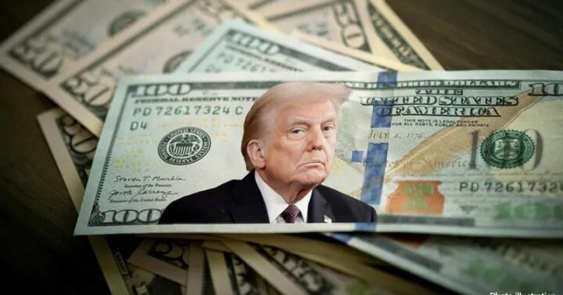 Планують надруку портрет Дональда Трампа на банкноті номіналом 100 доларів США.