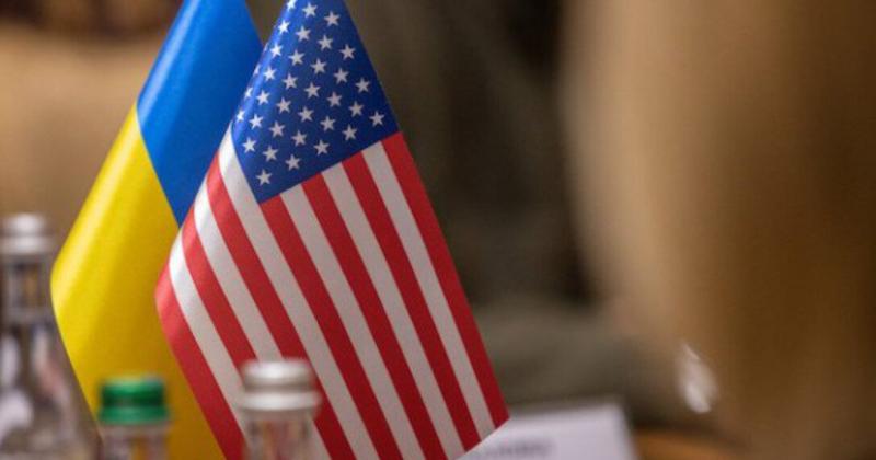 Видобуток корисних копалин за угодою між Україною та США стане можливим не раніше 2040 року, повідомляє FT.