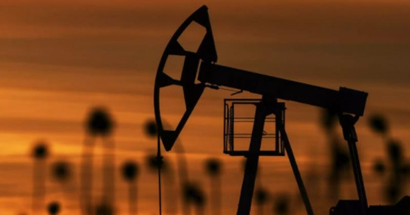 Індія досягла рекордного рівня імпорту російської нафти за останні десять місяців.