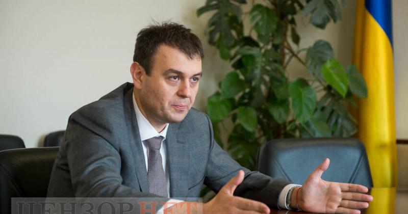 Гетманцев оцінює, що щорічні витрати на підвищення мінімальних пенсій до 4000 гривень складуть 26 мільярдів.