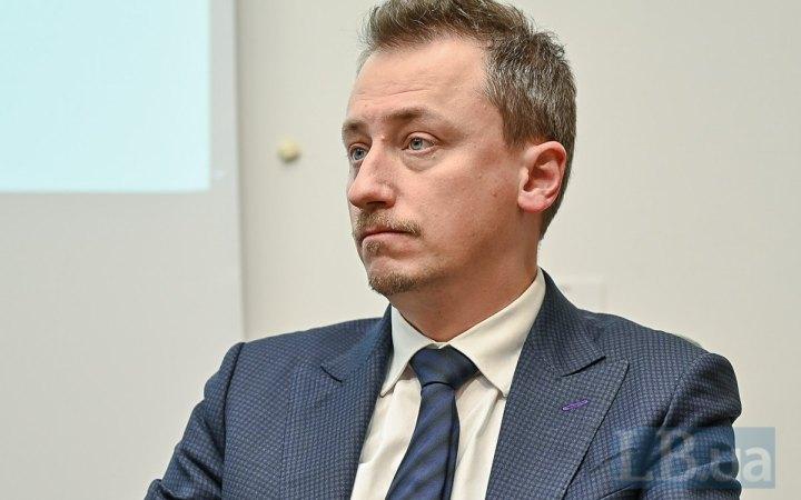 Соболев зазначив, що для відновлення та розвитку економіки Україні необхідно залучити 800 мільярдів гривень протягом наступного десятиріччя.