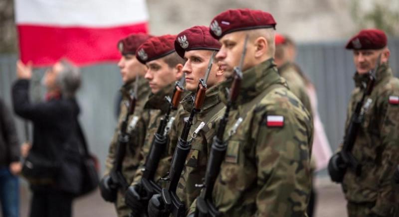 Польща сформувала найбільшу армію в Європейському Союзі, проте виявилася неготовою до нових викликів, повідомляє WP.