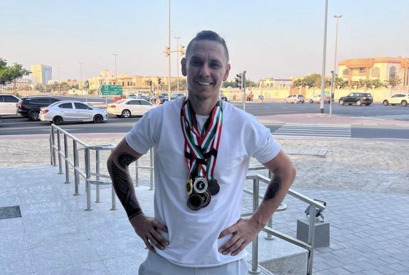 Українець встановив новий рекорд Гіннесса, зібравши 121 348 глядачів, і планує організувати міжнародну конференцію з біохакінгу - Завтра.UA.