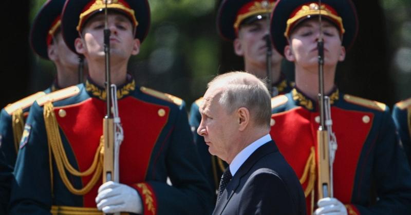 Тріумф Путіна: аналітик пояснив, що насправді криється за військовим парадом у Росії.