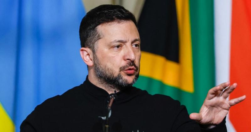 Президент поділився інформацією про те, чи обмінюються Сполучені Штати розвідувальними даними з Україною.