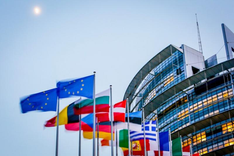 Французьке Міністерство закордонних справ заявило, що Європа повинна зайняти своє місце за столом переговорів у Стамбулі.