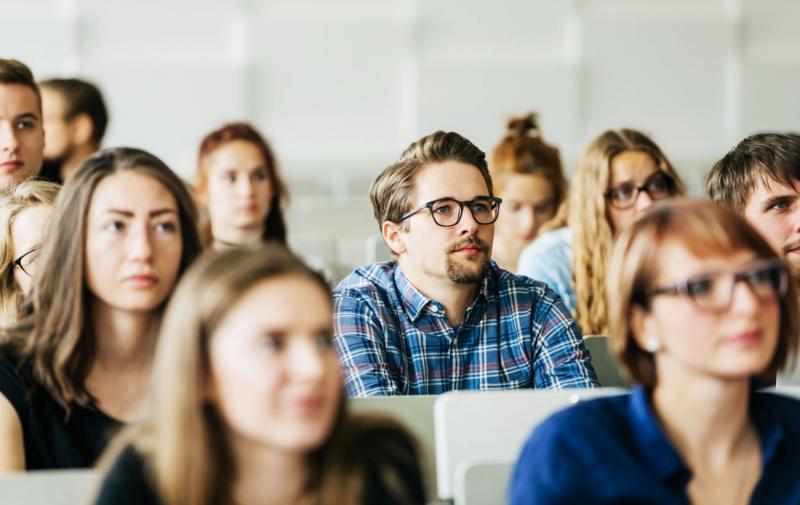 Вартість освіти зростає: які професії у 2025 році виявляться найбільш фінансово витратними?