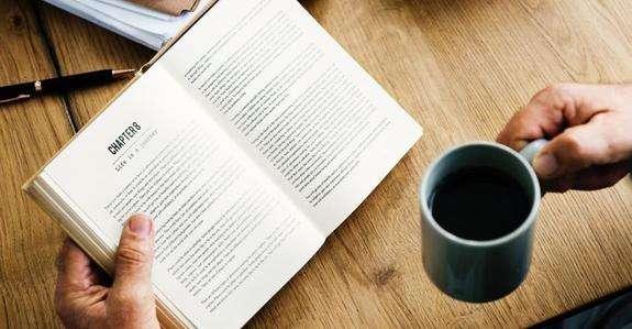 Ось список книг, які читають заможні люди: підбірка для тих, хто прагне стати мільйонером.
