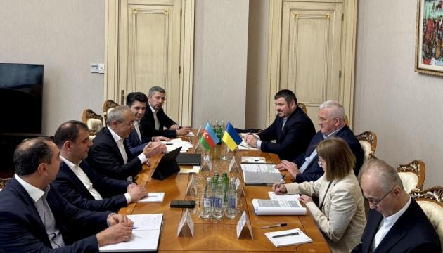 Сибіга під час переговорів з міністром економіки Азербайджану обговорював питання інвестицій та енергетичних проектів.