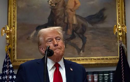 Республіканці мають намір тиснути на Трампа, щоб домогтися запровадження санкцій проти Росії, згідно з інформацією від Politico.