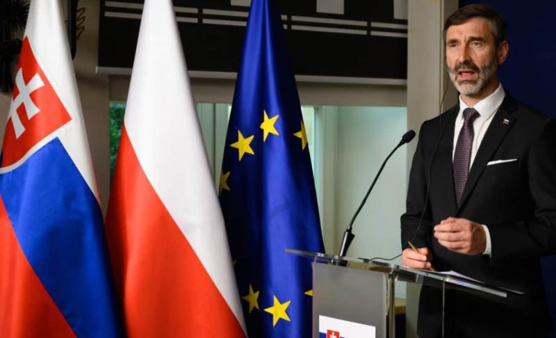 Словаччина висловила готовність підтримати нові санкції Європейського Союзу проти Росії, але при цьому має свої умови.