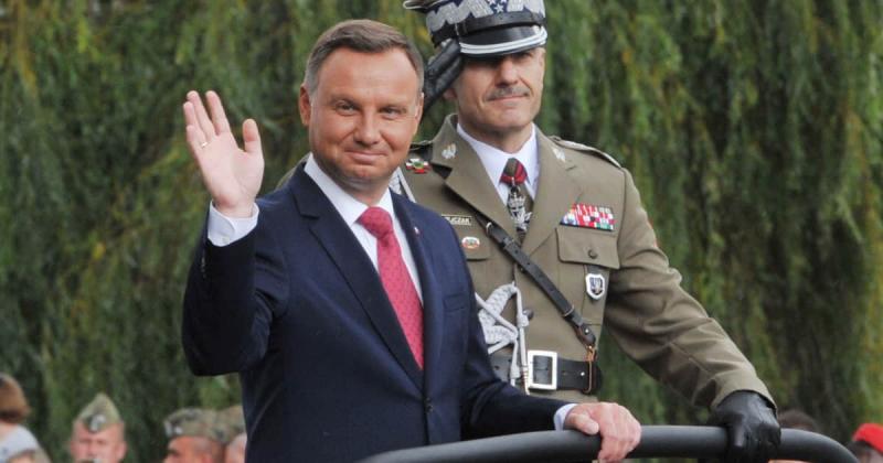 Друг України, але не лідер: якою є політична спадщина президента Анджея Дуди?