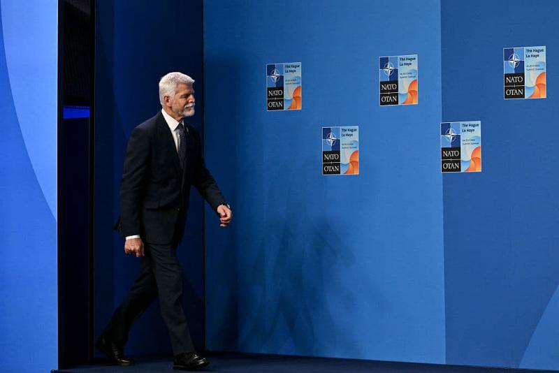 Президент Чехії поділився своїми враженнями про те, як на саміті НАТО відбувалися спроби переконати Трампа збільшити тиск на Російську Федерацію.