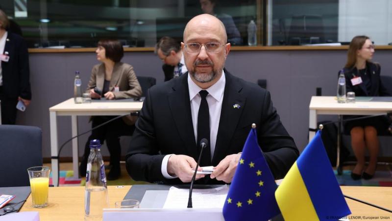 Шмигаль: Україні необхідно ще 6 мільярдів доларів для придбання озброєння.