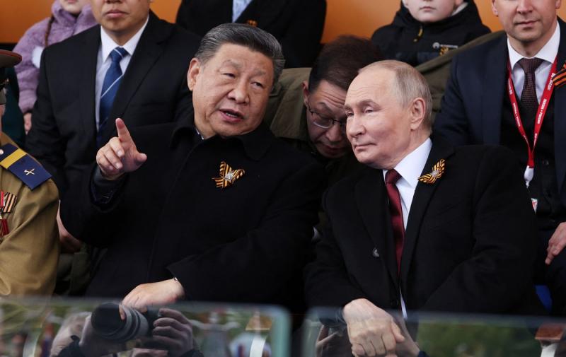 Китайський вплив: чому Пекін підтримує російську економіку та які кроки планують вжити США та Європейський Союз у відповідь.