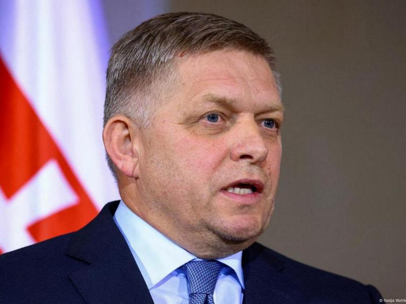 Поки прем'єр-міністр Фіцо підтримує дружні зв'язки з Путіним, Словаччина активно отримує прибутки від постачання зброї для України.