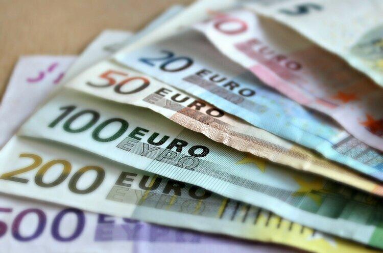 Європейський Союз працює над планом передачі Україні 200 мільярдів євро російських активів.