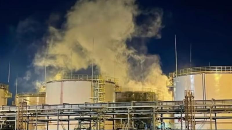 Історичний прецедент: 38% потужностей нафтопереробних заводів у Росії зупинили свою роботу - повідомлення від російських ЗМІ.