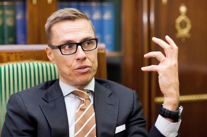 Президент Фінляндії: Лише Трамп може змусити Путіна сісти за стіл переговорів.