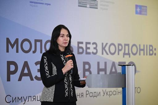 Ганна Гопко: Альянс НАТО повинен вжити заходів в Україні вже сьогодні, оскільки затримки призводять до втрати людських життів.