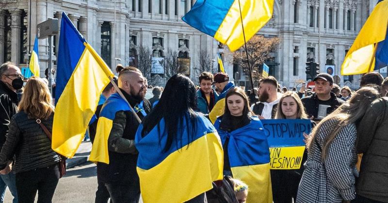 У Великій Британії біженці можуть очікувати на отримання постійного статусу до 20 років, згідно з інформацією, наданою Міністерством внутрішніх справ країни.