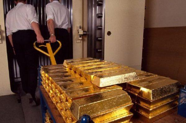 Росія вперше реалізувала частину свого золотого резерву - Деталі | Експрес онлайн