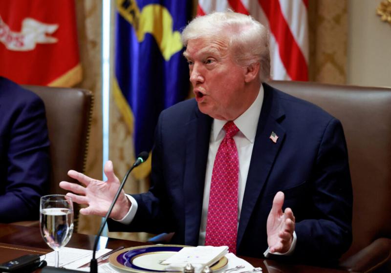 Трамп звинуватив Україну в браку вдячності і висловив незадоволення щодо Європи через ослаблення санкцій.