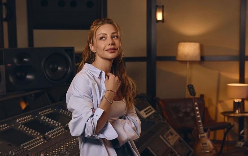 Ось як виглядає 17-річний син Тіни Кароль: унікальний знімок.