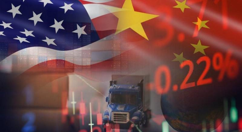 Економічна ситуація в Китаї переживає серйозні труднощі: темпи уповільнення промислового сектору досягають небувалих показників, за інформацією Bloomberg.