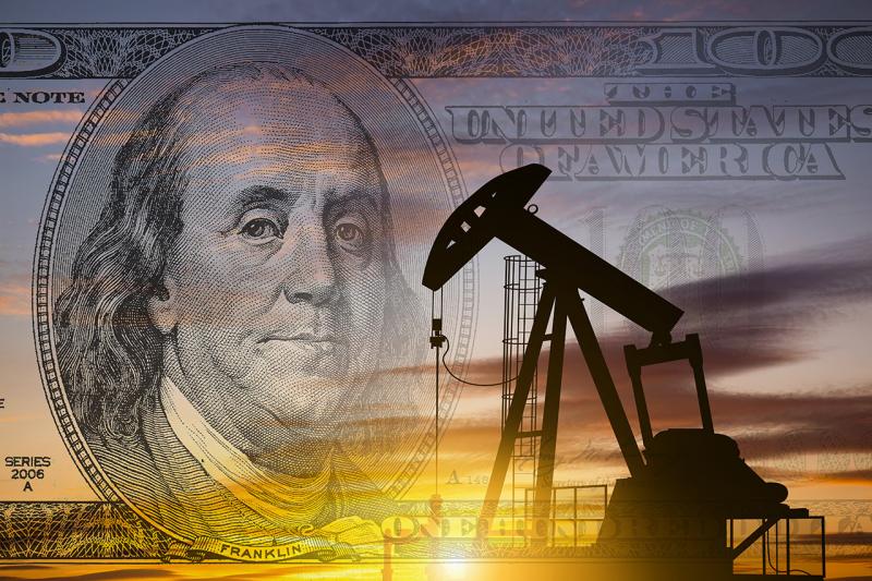 Каспійські води у полум'ї: як Україна завдає удару по російським платформам та знищує їхній тіньовий флот.