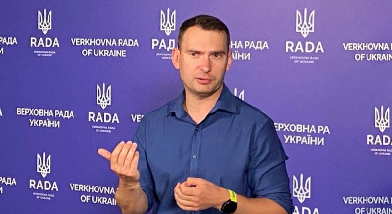 Неправомірне збагачення, зв'язки з Росією, фінансові махінації в партії: народний депутат Железняк опинився у центрі гучного скандалу, повідомляють ЗМІ.