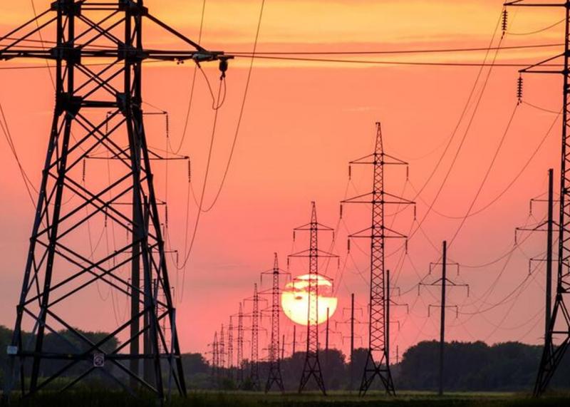 Електрична енергія на експорт: чому Україна реалізує електрику, незважаючи на її нестачу?