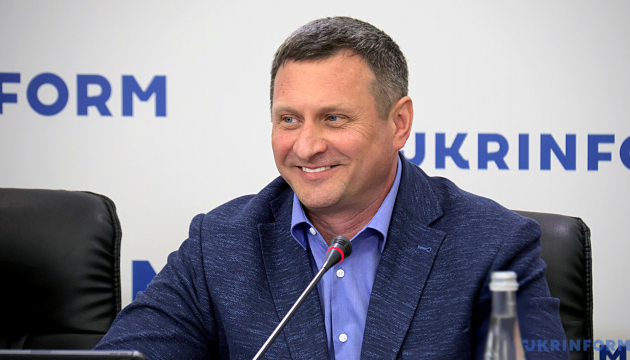 Шкрабатовський підкреслив необхідність активізації бізнесу для налагодження співпраці з продуктовими банками.