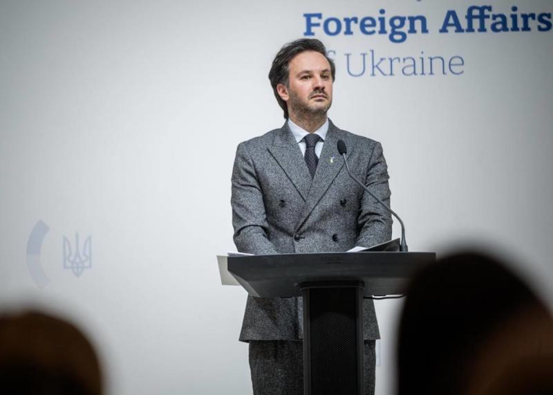 Міністерство закордонних справ відповіло на газовий тиск з боку Орбана.