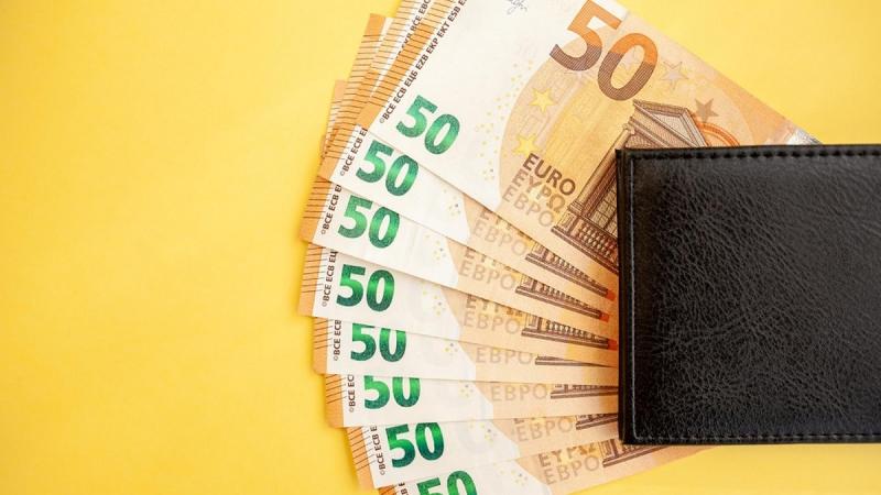 Аналіз та прогнози валютного курсу гривні стосовно основних валют від експертів КИТ Group.