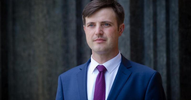 Згідно з інформацією від Міністерства економіки, адаптація до стандартів Європейського Союзу може обійтися аграрному сектору в $2 мільярди щорічно та призвести до зниження врожайності на 20%. -- Delo.ua