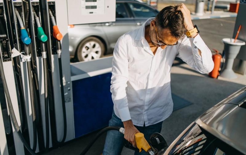 П'ять держав Європейського Союзу виступили з ініціативою ввести новий податок у відповідь на різке зростання цін на паливо.