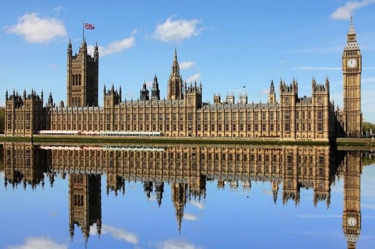 Британія висловила своє обурення щодо дій Трампа, назвавши його кампанію проти Ірану 