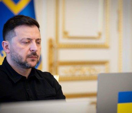 Зеленський провів засідання Ставки: на порядку денному були питання НРК, протиповітряної оборони та економічного становища Росії.