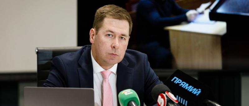 Адвокат Порошенка, Ілля Новіков, заявив, що трійка суддів Верховного Суду проігнорувала факти підробки документів, пов'язаних із санкціями.