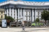 Нова концепція зовнішньої політики: закрити розрив між ідеалами та реальністю.