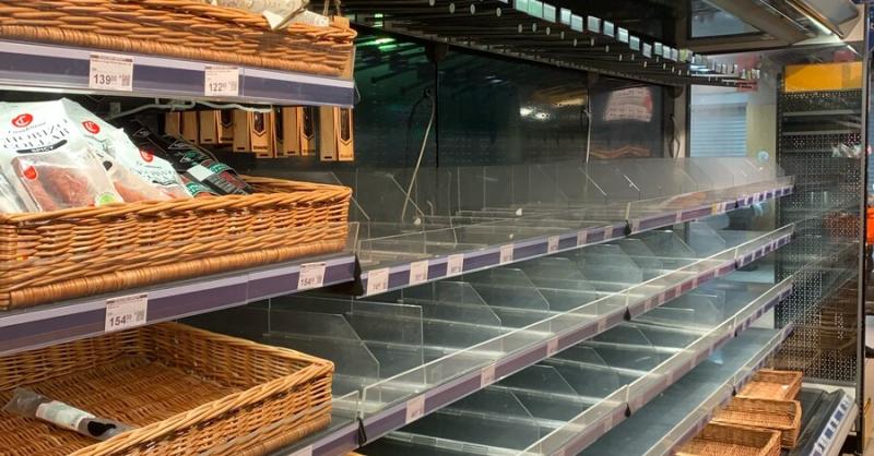 Панічні настрої переважають над нестачею: чому мешканці Києва масово запасаються продуктами після атак.