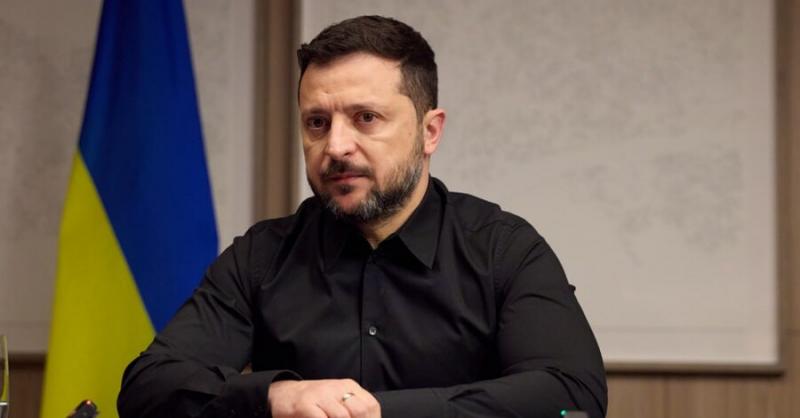 Протягом минулого тижня Російська Федерація здійснила запуск приблизно 2100 безпілотників по Україні, зокрема близько 1700 ударних безпілотних апаратів та 78 ракет, - повідомив Зеленський.
