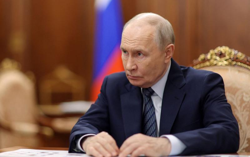 Сенатор Тілліс висловив думку, що Путін не прагне досягти миру перед початком зими.