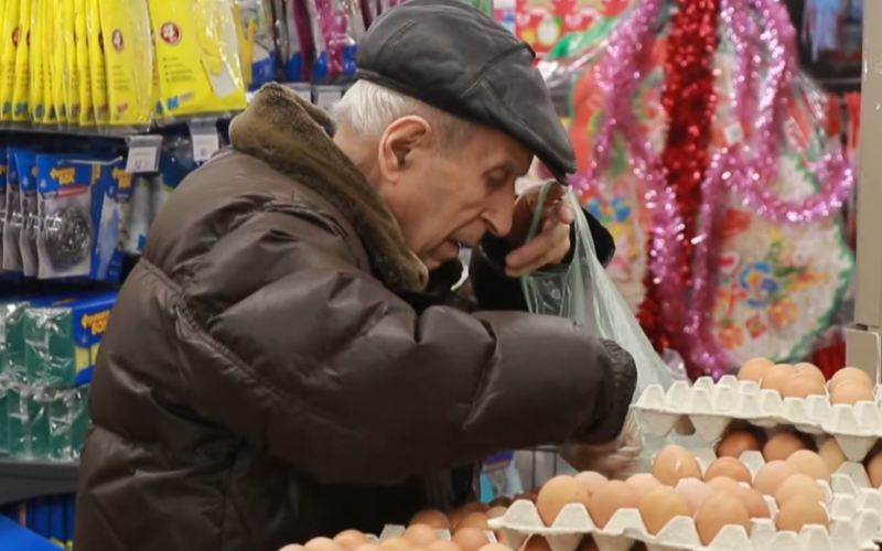 Виплати пенсій можуть бути затримані, але їх не скасують.